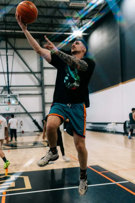 A night at the Unc League run in Calgary, shot by Ken Co Photo